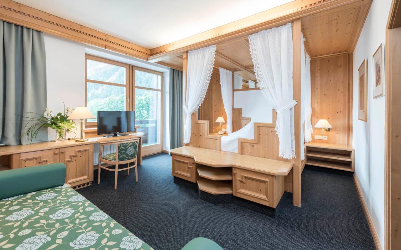 Ferien & Wellnesshotel Windschar Brunico Dış mekan fotoğraf
