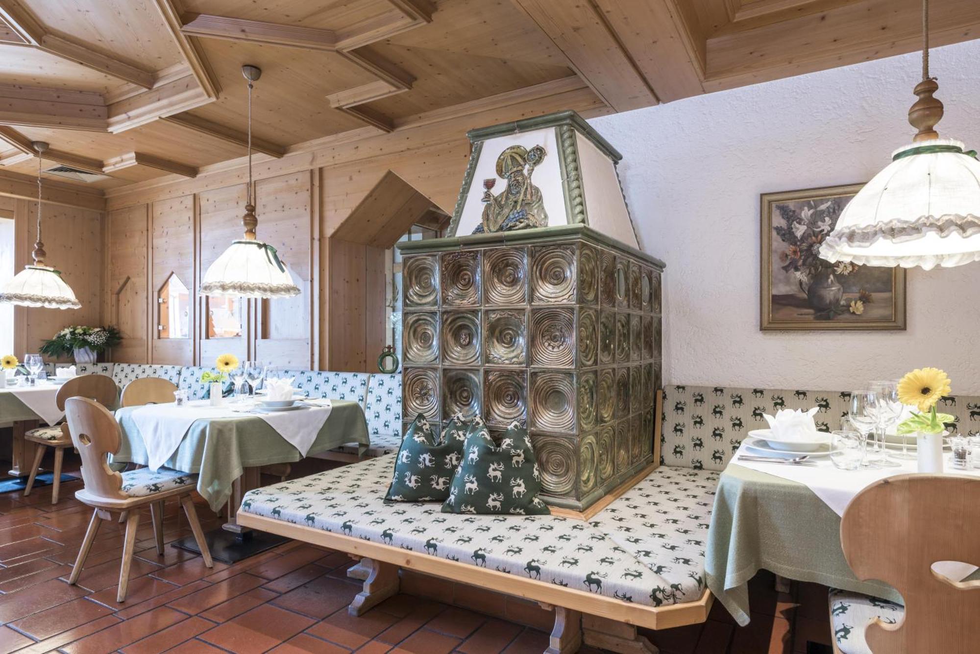 Ferien & Wellnesshotel Windschar Brunico Dış mekan fotoğraf
