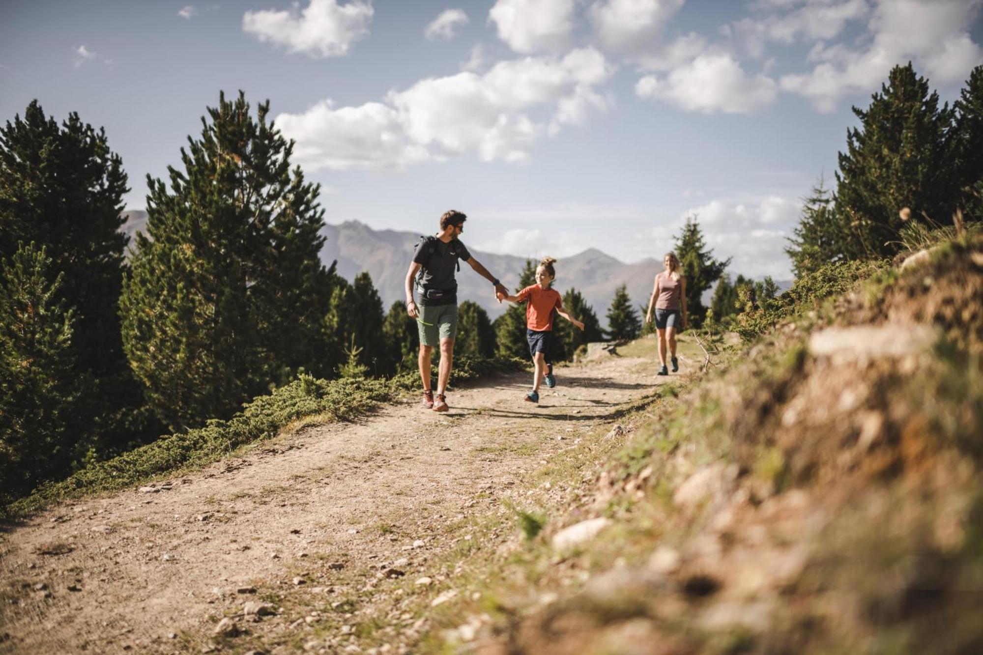 Ferien & Wellnesshotel Windschar Brunico Dış mekan fotoğraf